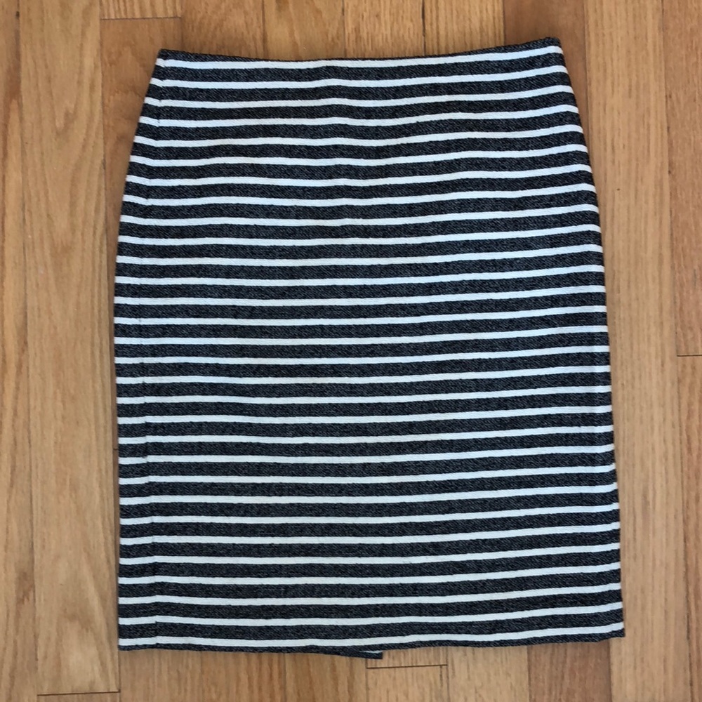 Ann Taylor striped Skirt